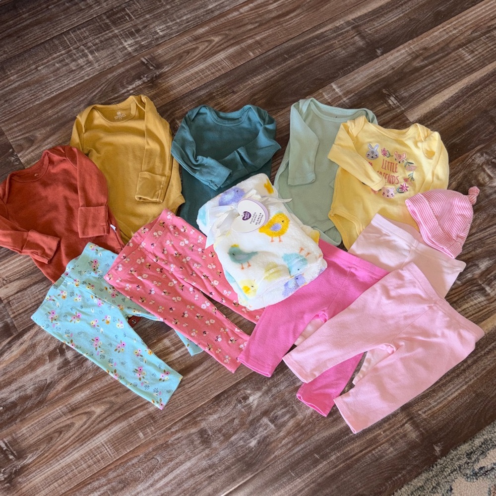 Baby Girl 0-3M 12 Piece Separates Bundle